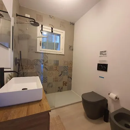 The Owl House Apartman